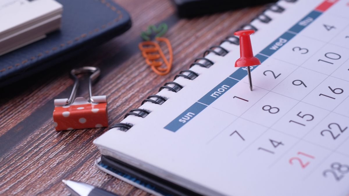 How to Stop Living Paycheck to Paycheck: A Complete Guide for Families